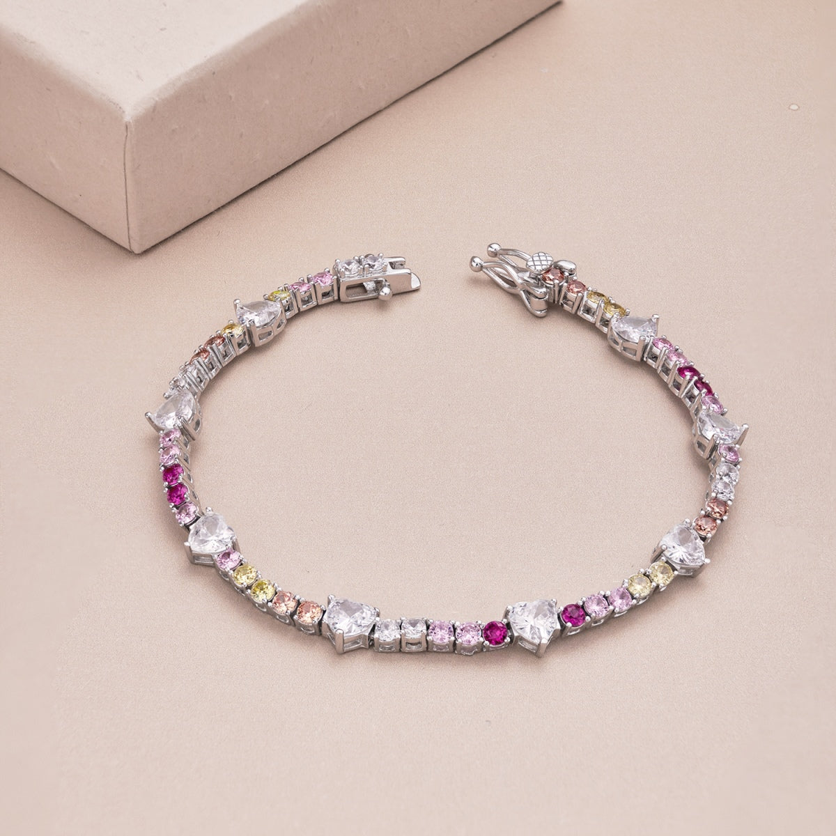 [Vivid Aurora]Romantic Heart Shape Round Cut Lover Bracelet