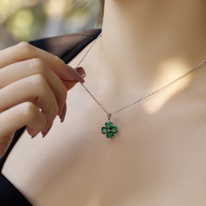 [Vivid Aurora]Heart-Shaped Four-Leaf Clover Bead Necklace